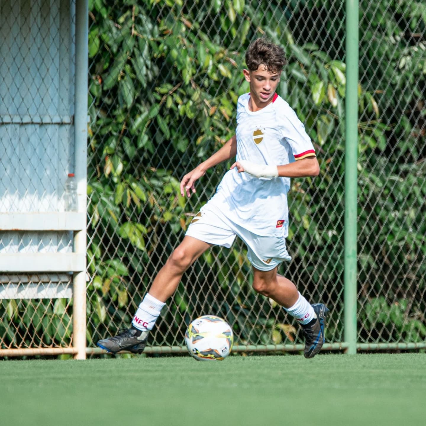 Cadu - Zagueiro e Volante